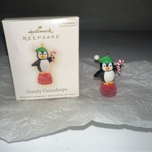 2009 Hallmark Goody Gumdrops Ornament Christmas Holiday Penguin